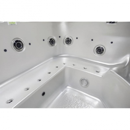 Гидромассажный спа-бассейн Sapphire Spas MySplash Гидромассажный спа-бассейн Sapphire Spas MySplash