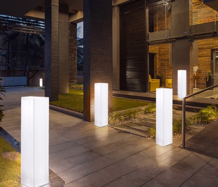 Светильник Колонна 30х180  питание от АКБ, RGB