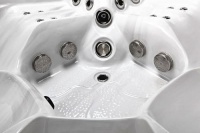 Гидромассажный спа-бассейн Sunrans SR877 Гидромассажный спа-бассейн Sunrans SR877